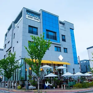 Gasthof Rain Boots, Incheon